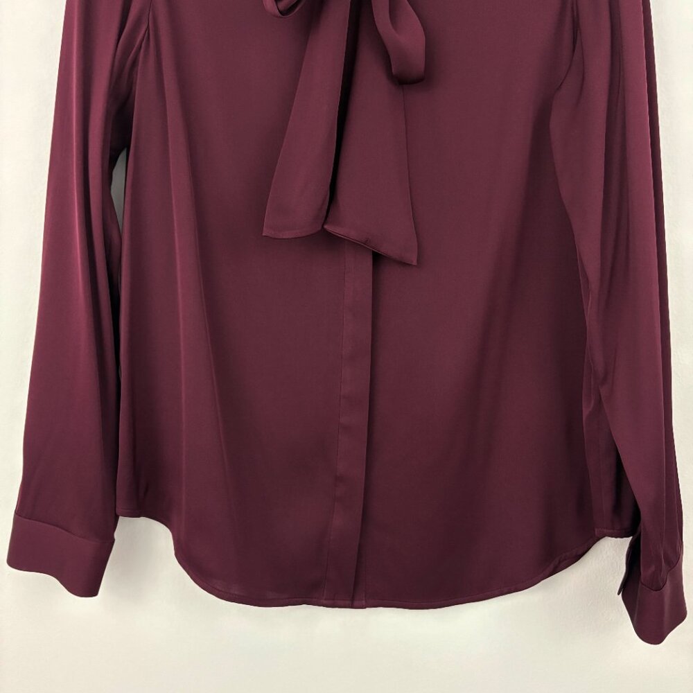 Quince Washable Stretch Silk Tie Neck Blouse Size M Wine Tasting Button Up - Picture 6 of 11